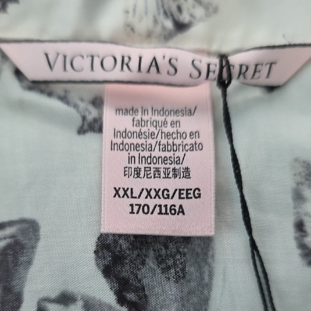 Victoria's Secret Black and White Butterfly Print Button Down Shirt NWT- Size 2X - Picture 2 of 5